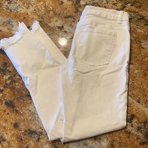 White skinny jeans